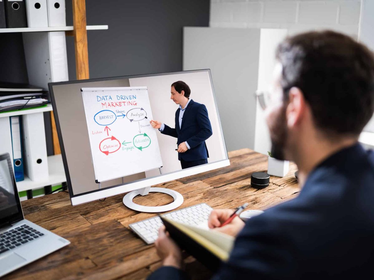 Corporate Training Video Production 101: Your Ultimate Guide  fewStones